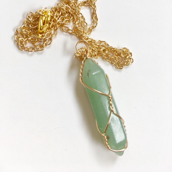 Stone of Opportunity - Green Aventurine Necklace - Picture 3 of 6